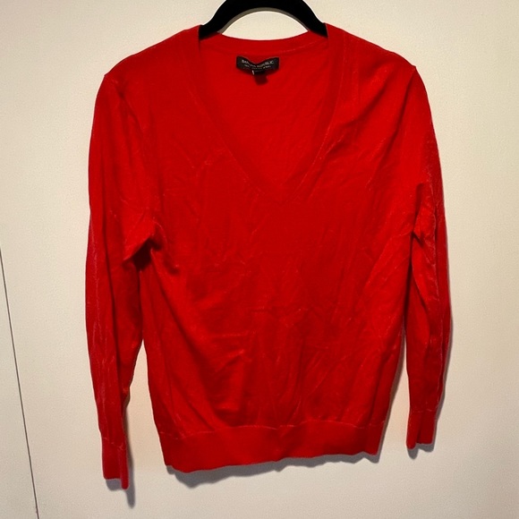 Banana Republic Wool V Neck Sweater in red - Picture 5 of 7